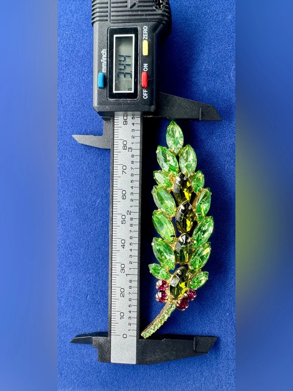 Vintage Juliana D&E Rhinestone Leaf Brooch Green Fuchsia Verified #6086